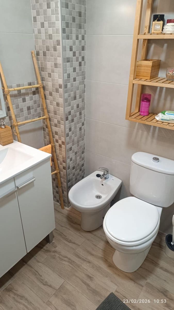 Apartamento de 2 habitaciones en Guardamar del Segura en venta - 215.000 € (Ref: 9962622)