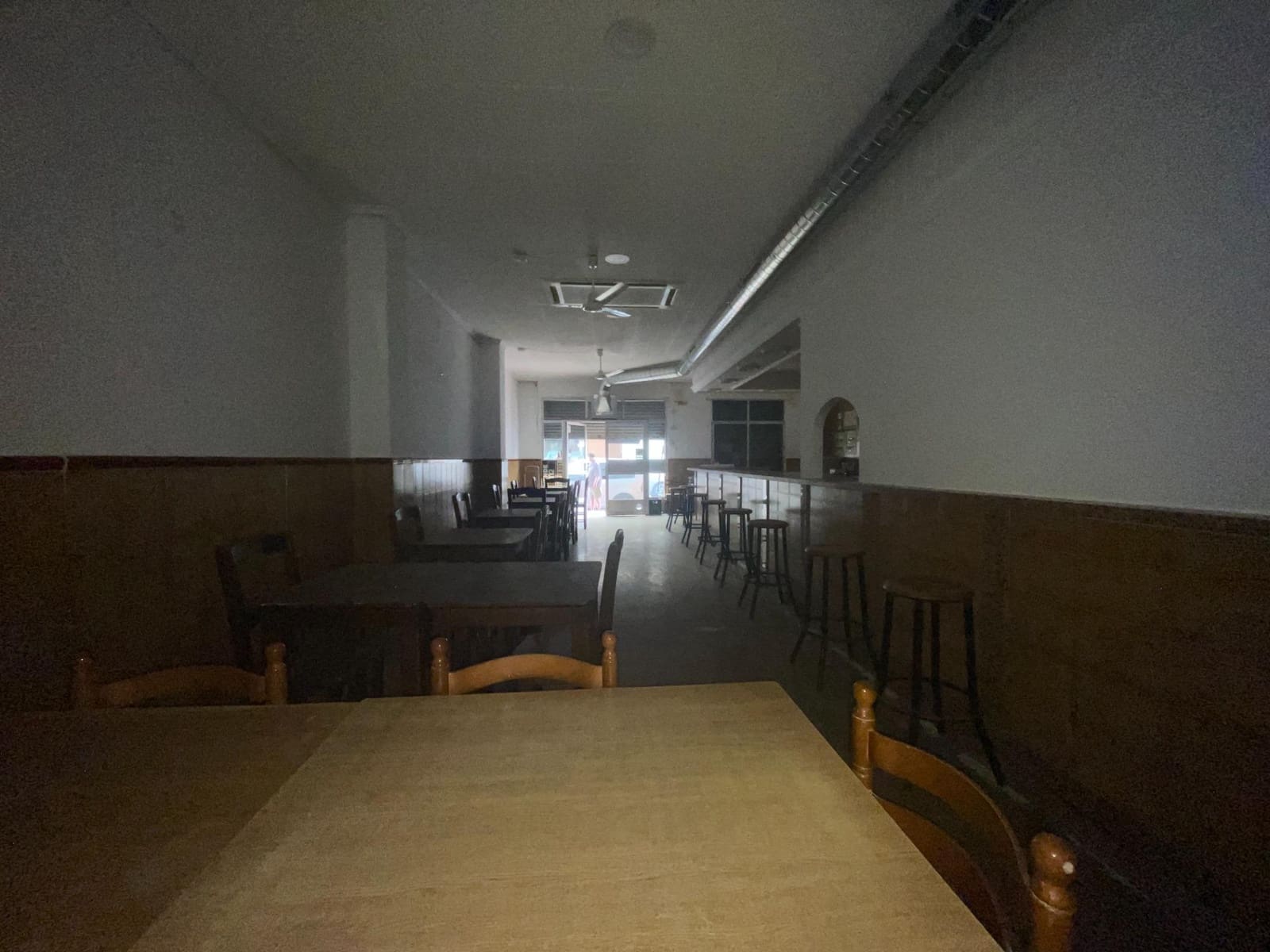 Commercial for sale in Guardamar del Segura - € 175,000 (Ref: 9970566)