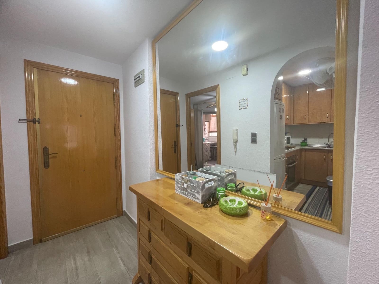 3 soveværelse Lejlighed til salg i Guardamar del Segura med garage - € 225.000 (Ref: 9975362)