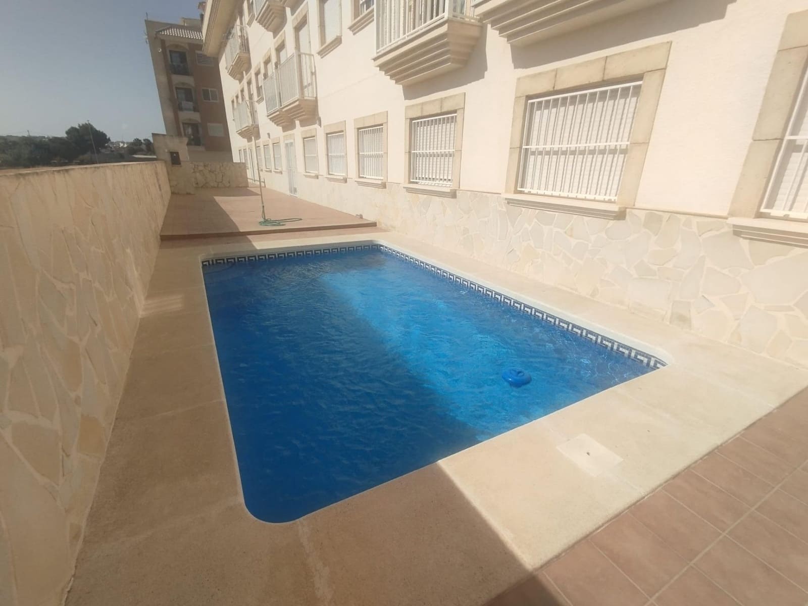2 soveværelse Lejlighed til salg i Formentera del Segura med swimmingpool - € 110.000 (Ref: 9986830)