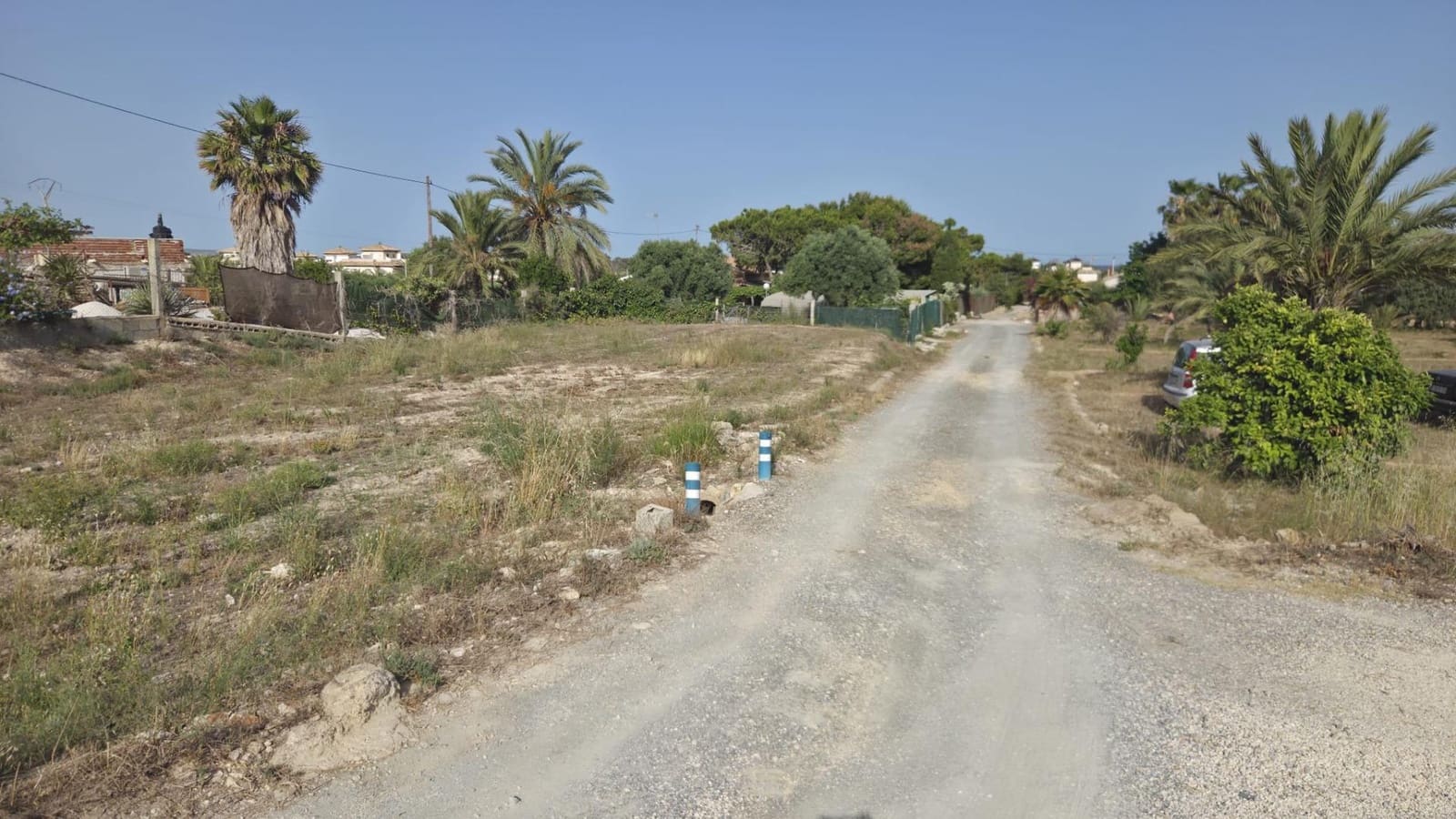 Teren niezagospodarowany do wynajęcia w La Marina - 330 € (Ref: 9986831)