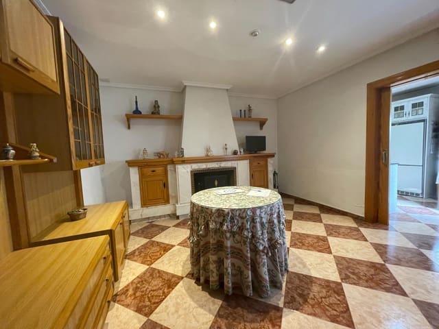 Casa de 5 habitaciones en San Miguel de Salinas en venta - 144.000 € (Ref: 9990692)