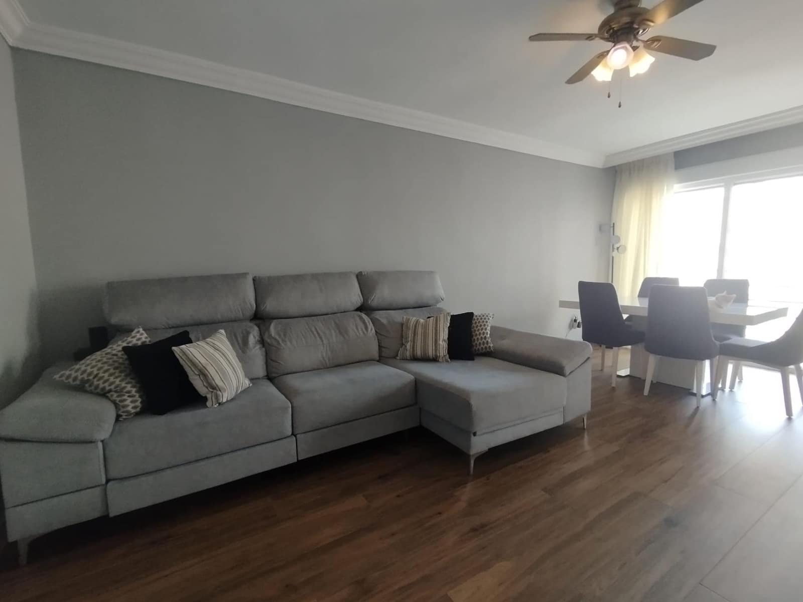 4 sypialnia Apartament na sprzedaż w Guardamar del Segura z garażem - 399 000 € (Ref: 9999584)
