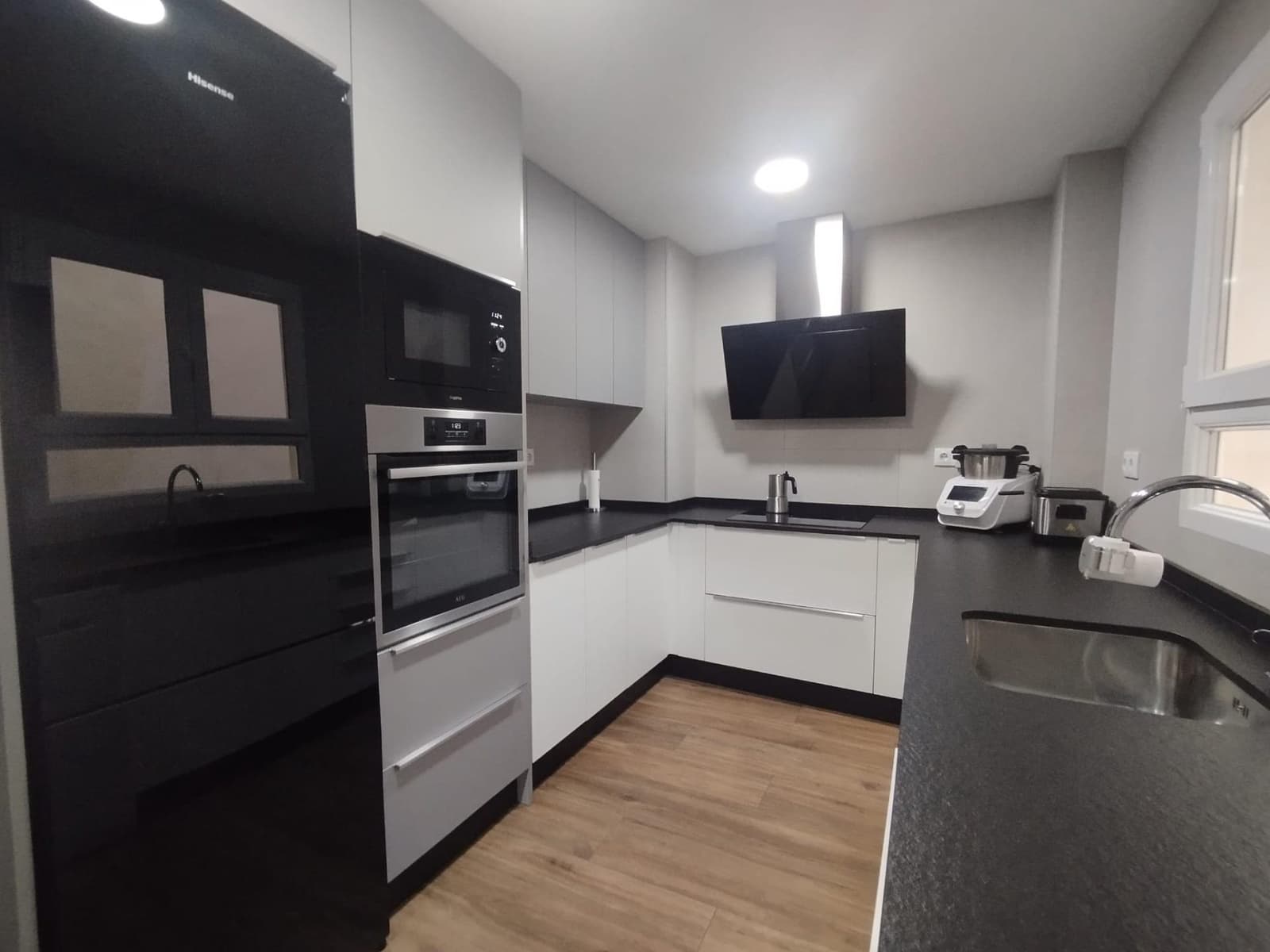 4 sypialnia Apartament na sprzedaż w Guardamar del Segura z garażem - 399 000 € (Ref: 9999584)