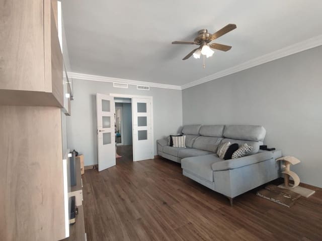 4 sypialnia Apartament na sprzedaż w Guardamar del Segura z garażem - 399 000 € (Ref: 9999584)