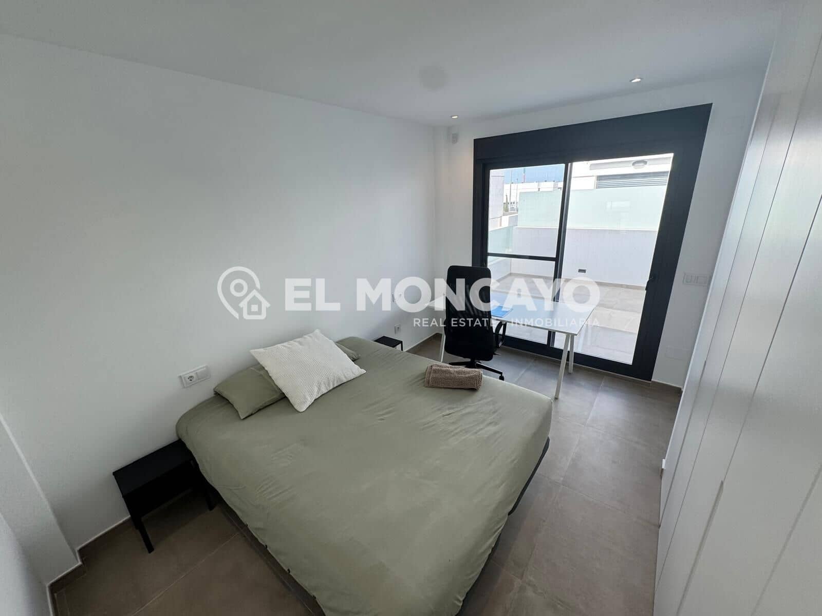 Chalet de 4 habitaciones en Dolores en venta con piscina garaje - 499.000 € (Ref: 9999585)
