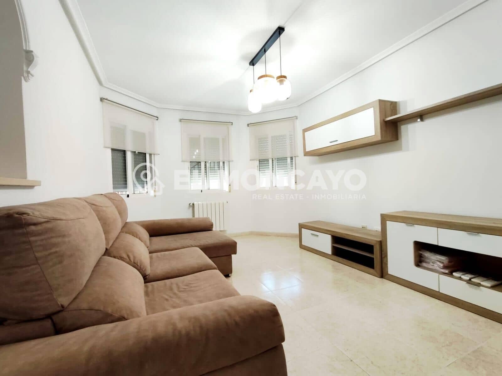 3 sypialnia Willa na sprzedaż w Bigastro z basenem garażem - 254 000 € (Ref: 9999587)