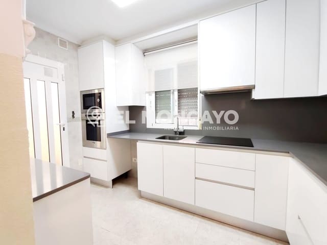 3 sypialnia Willa na sprzedaż w Bigastro z basenem garażem - 254 000 € (Ref: 9999587)