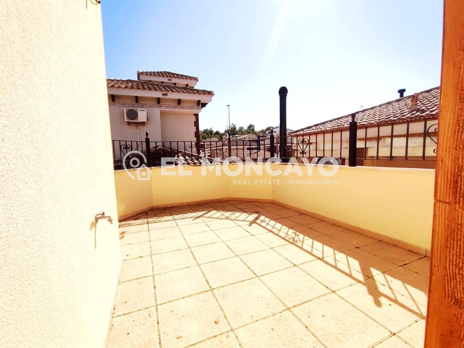 3 sypialnia Willa na sprzedaż w Bigastro z basenem garażem - 254 000 € (Ref: 9999587)