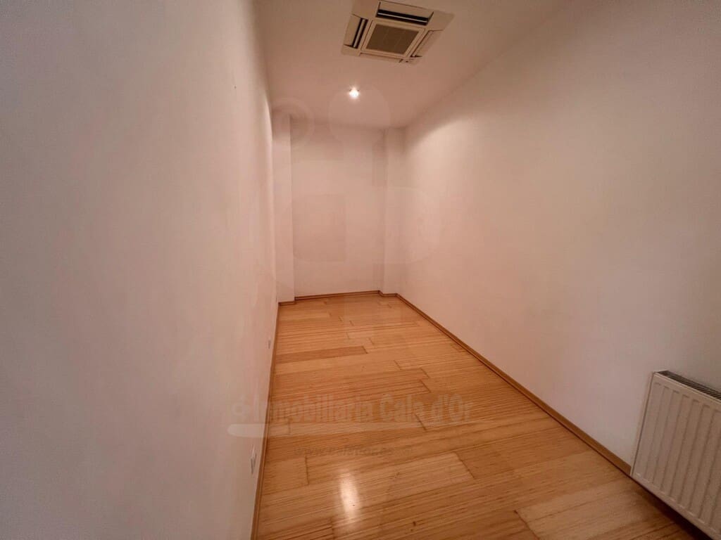 Commercieel te koop in Manacor - € 210.000 (Ref: 10026880)