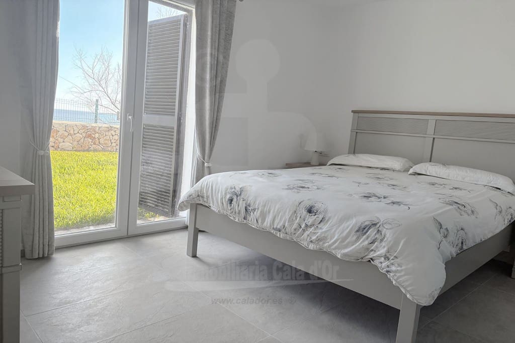 3 soveværelse Lejlighed til salg i Cala d'Or med swimmingpool - € 690.000 (Ref: 4695053)