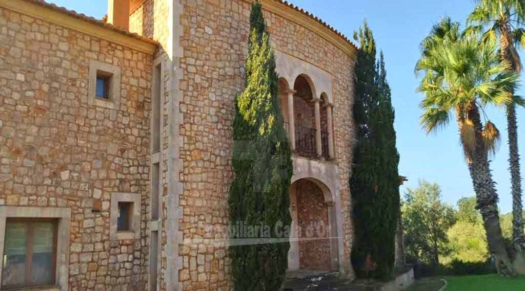 4 soveværelse Finca/Landehus til salg i Es Carritxo / El Carritxo med swimmingpool - € 1.910.000 (Ref: 4911933)