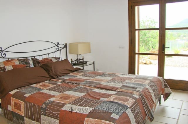 4 soveværelse Finca/Landehus til salg i L'Horta / S'Horta, Felanitx med swimmingpool - € 2.990.000 (Ref: 5098204)