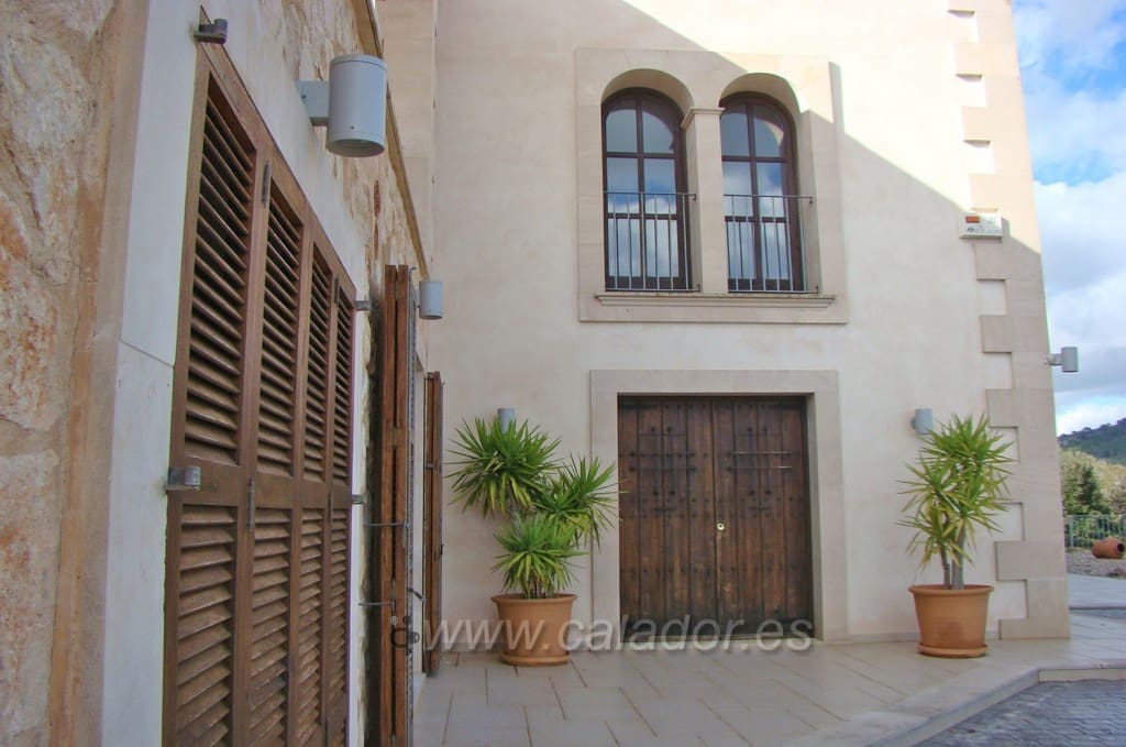 4 soveværelse Finca/Landehus til salg i L'Horta / S'Horta med swimmingpool - € 2.990.000 (Ref: 5098204)