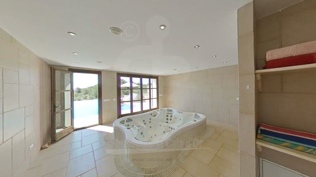 4 soveværelse Finca/Landehus til salg i L'Horta / S'Horta med swimmingpool - € 2.990.000 (Ref: 5098204)