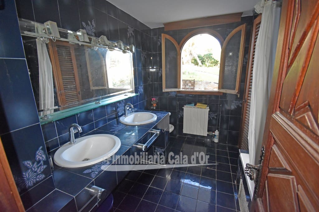 8 soverom Villa til salgs i Cala d'Or med svømmebasseng garasje - € 4 500 000 (Ref: 6673590)