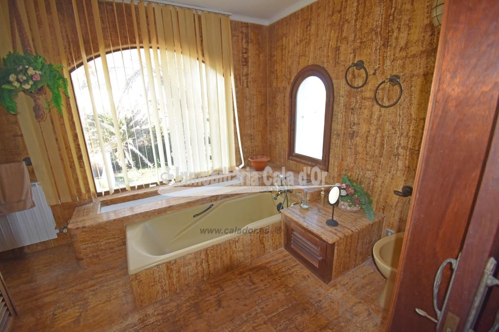 8 soverom Villa til salgs i Cala d'Or med svømmebasseng garasje - € 4 500 000 (Ref: 6673590)