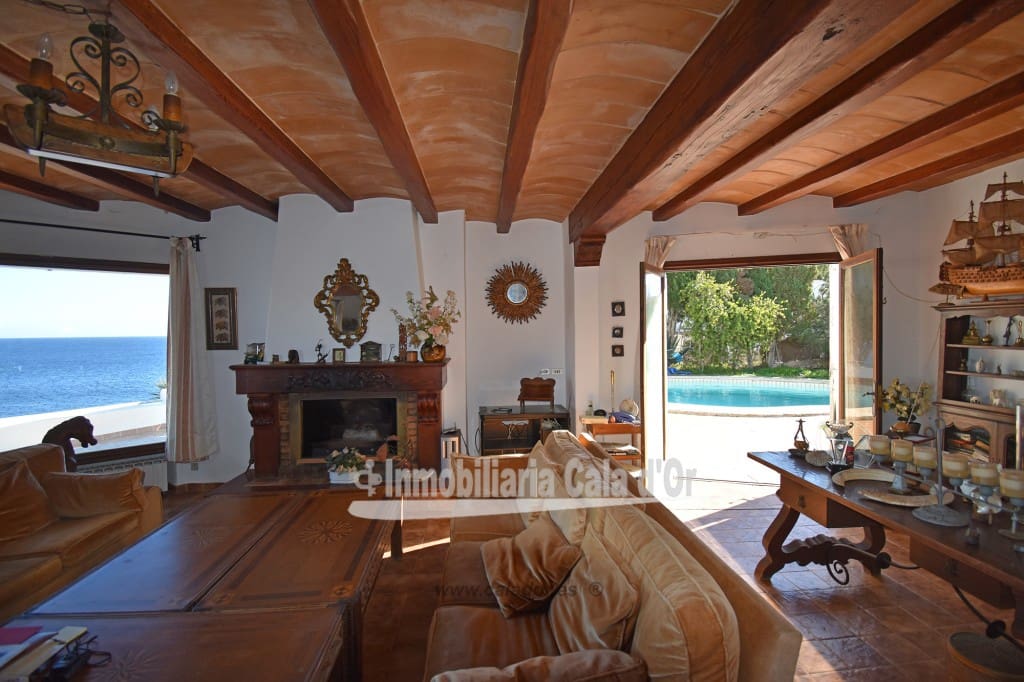 8 soverom Villa til salgs i Cala d'Or med svømmebasseng garasje - € 4 500 000 (Ref: 6673590)