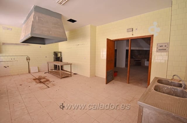 Erhverv til salg i Porto Petro, Santanyí - € 510.000 (Ref: 6873973)