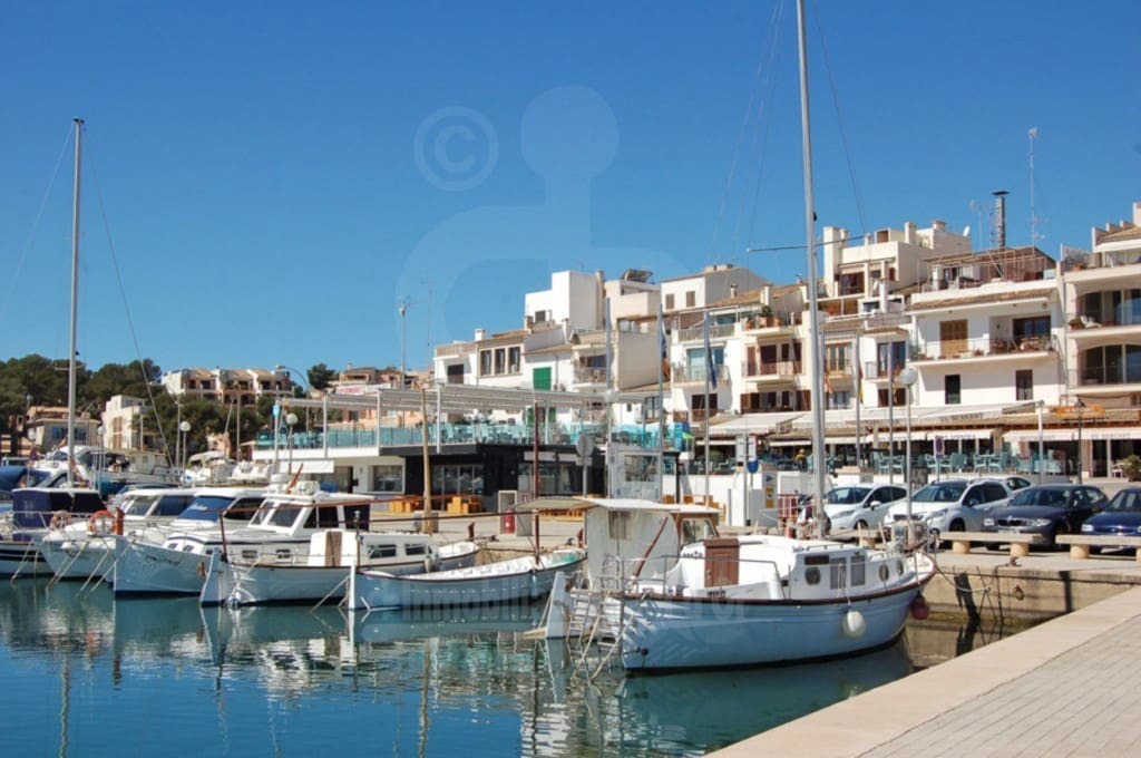 Commercial for sale in Porto Petro - € 510,000 (Ref: 6873973)