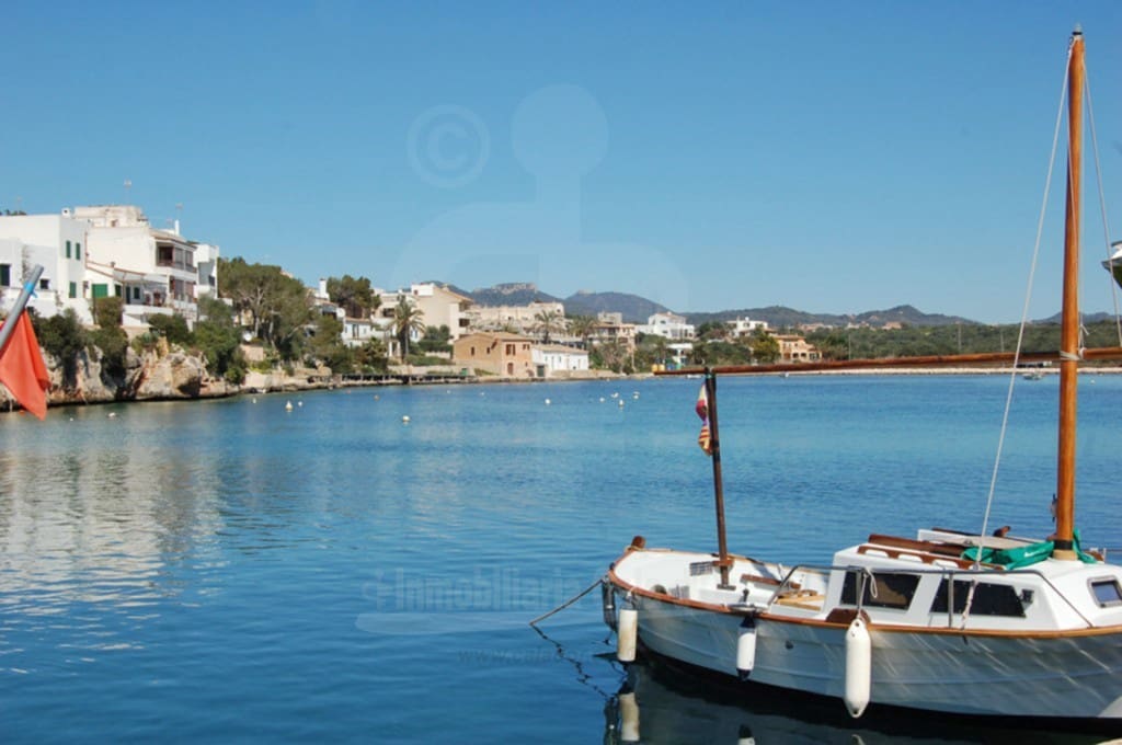 Commercial for sale in Porto Petro - € 510,000 (Ref: 6873973)