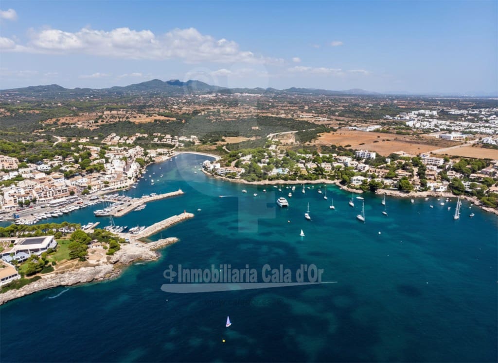 Commercial for sale in Porto Petro - € 510,000 (Ref: 6873973)