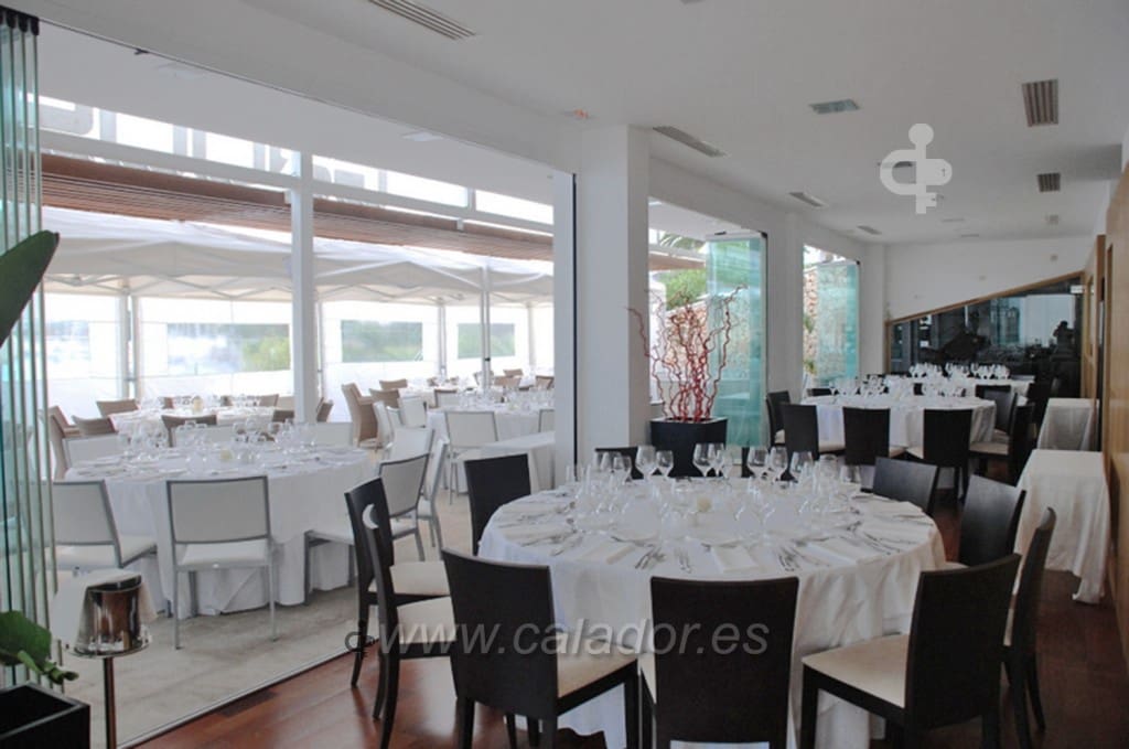 Comercial para venda em Cala d'Or com garagem - 950 000 € (Ref: 6873975)