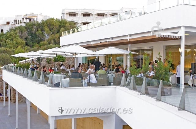 Erhverv til salg i Cala d'Or, Santanyí med garage - € 950.000 (Ref: 6873975)