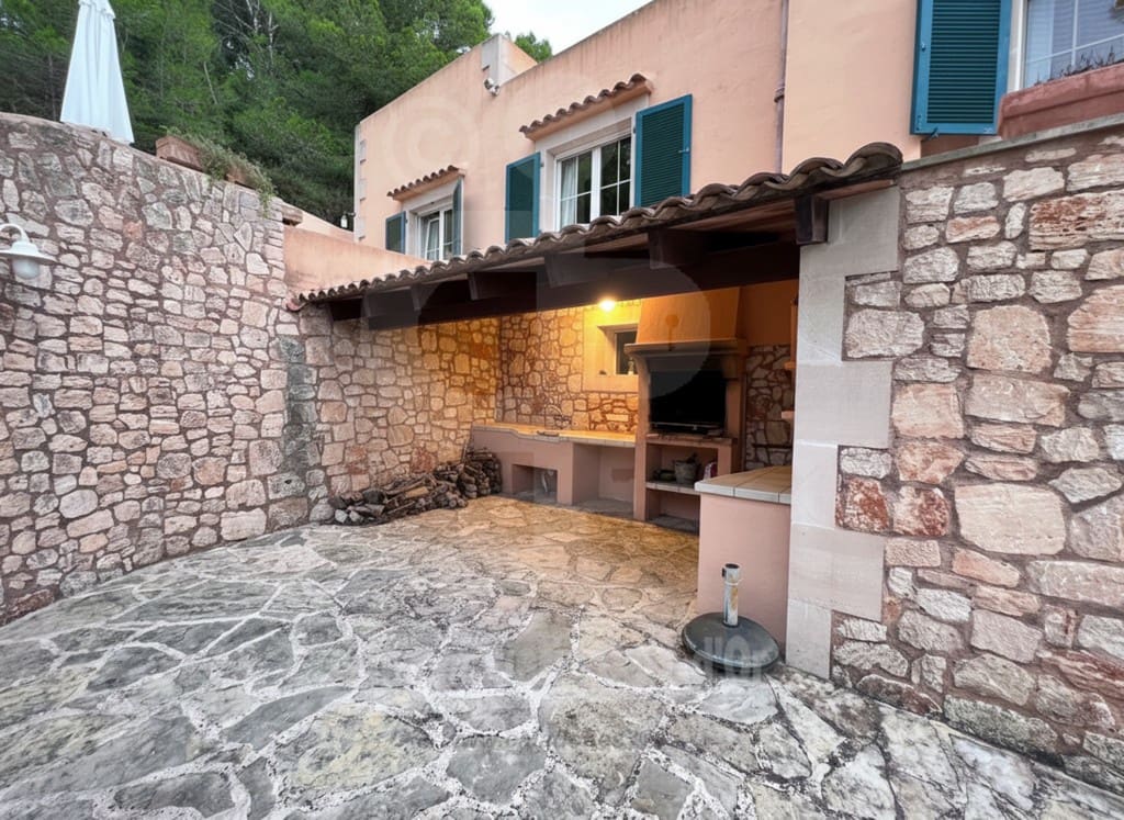 2 soveværelse Finca/Landehus til salg i Es Carritxo / El Carritxo med swimmingpool garage - € 950.000 (Ref: 7287432)