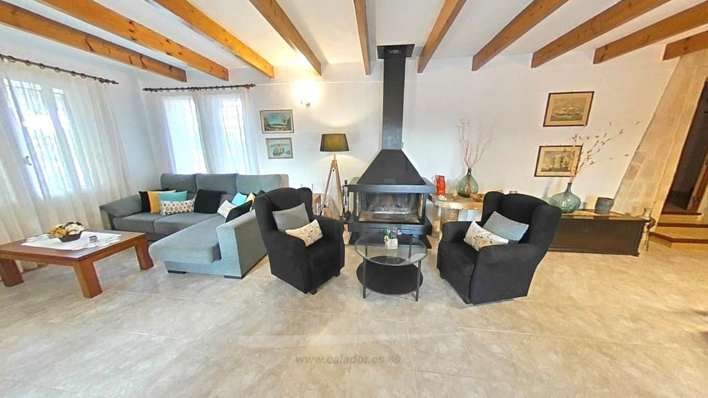 5 soveværelse Finca/Landehus til salg i Portocolom med swimmingpool - € 1.995.000 (Ref: 7323548)