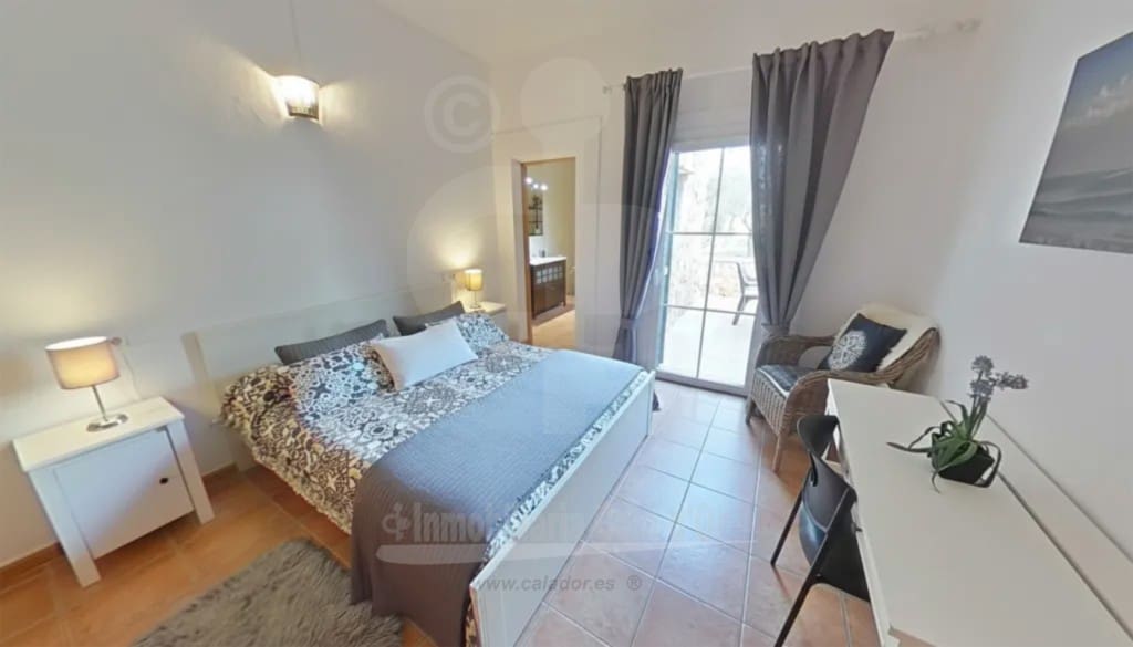 5 soveværelse Finca/Landehus til salg i Portocolom med swimmingpool - € 1.995.000 (Ref: 7323548)