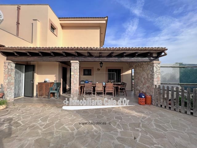 5 chambre Villa/Maison à vendre à Portocolom, Felanitx avec piscine garage - 1 300 000 € (Ref: 7323549)