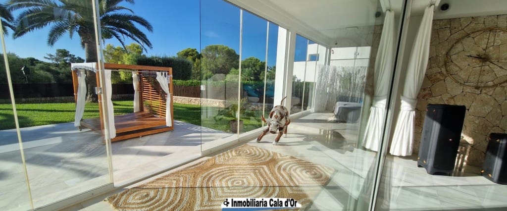 4 soveværelse Villa til salg i Cala d'Or med swimmingpool garage - € 2.500.000 (Ref: 7774378)
