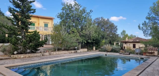 4 chambre Finca/Maison de Campagne à vendre à Cas Concos, Felanitx avec piscine - 1 390 000 € (Ref: 7932517)