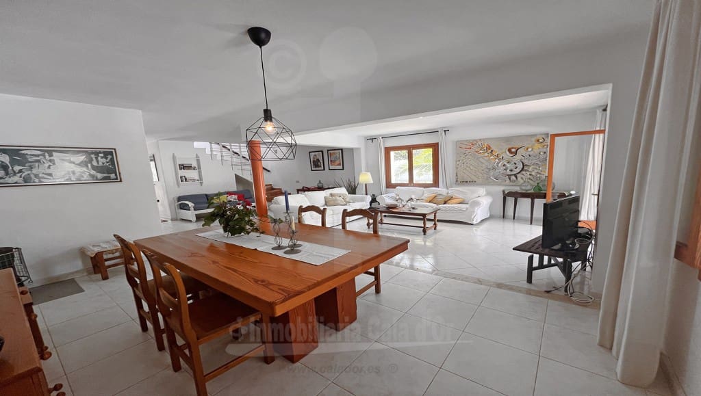 3 soveværelse Villa til salg i Cala d'Or med swimmingpool garage - € 1.590.000 (Ref: 8244956)