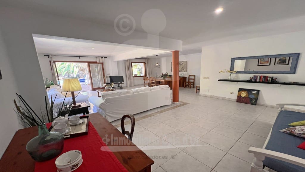 3 soveværelse Villa til salg i Cala d'Or med swimmingpool garage - € 1.590.000 (Ref: 8244956)