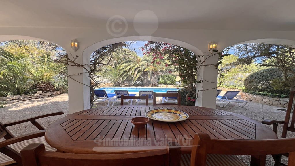 3 soveværelse Villa til salg i Cala d'Or med swimmingpool garage - € 1.590.000 (Ref: 8244956)