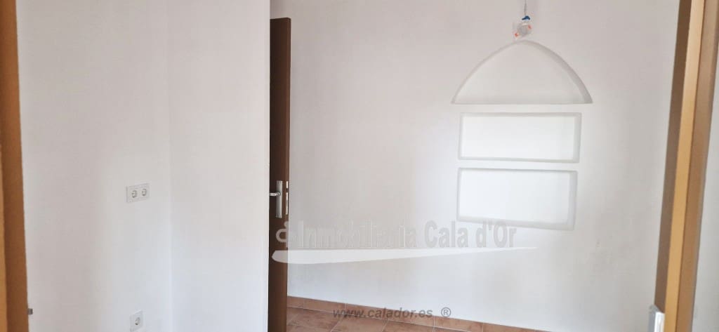 6 soveværelse Lejlighed til salg i Cala d'Or - € 1.380.000 (Ref: 8245660)