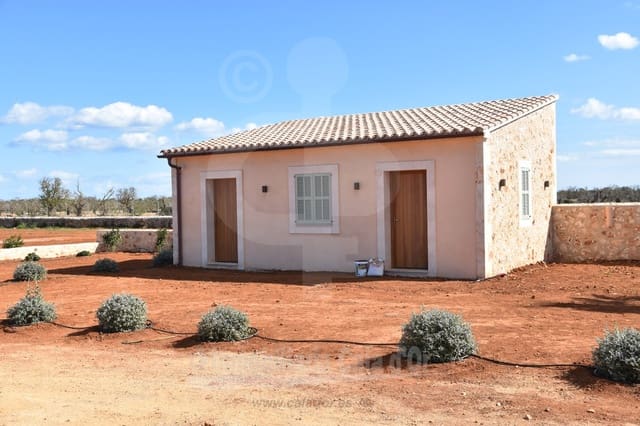 5 bedroom Finca/Country House for sale in Cala Llombards, Santanyí with pool - € 2,980,000 (Ref: 8339647)