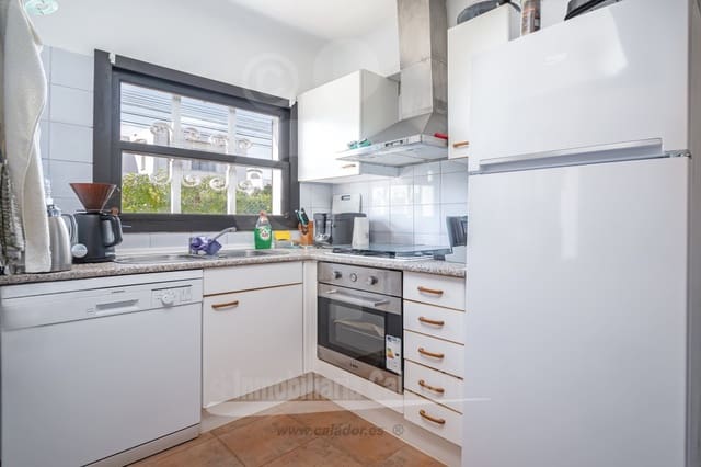 4 soveværelse Villa til salg i Cala d'Or, Santanyí med swimmingpool - € 750.000 (Ref: 8365645)