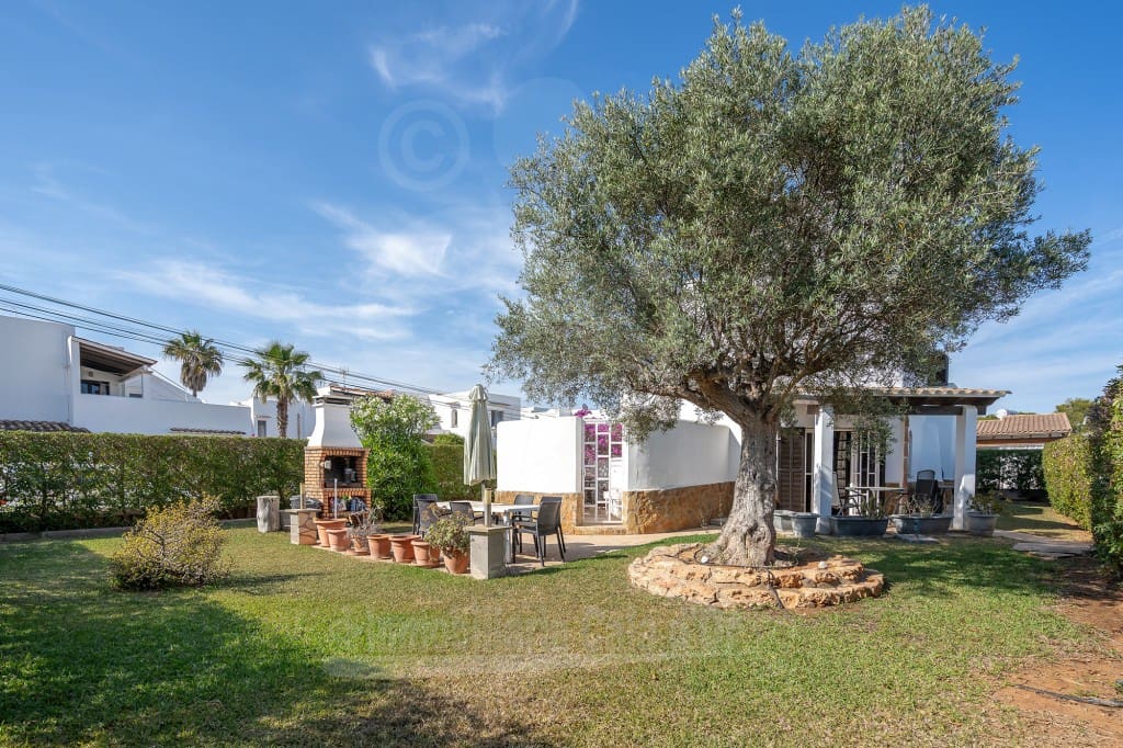 4 soveværelse Villa til salg i Cala d'Or med swimmingpool - € 750.000 (Ref: 8365645)