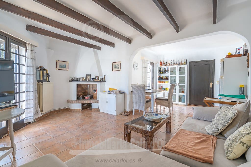 4 soveværelse Villa til salg i Cala d'Or med swimmingpool - € 750.000 (Ref: 8365645)