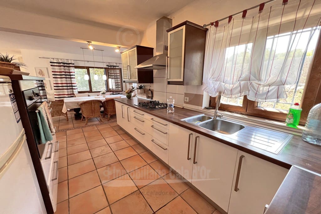 3 soveværelse Villa til salg i Cala d'Or med swimmingpool - € 1.200.000 (Ref: 8428664)