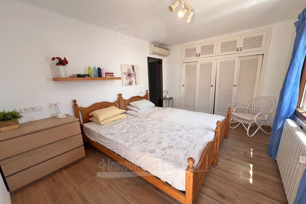 3 soveværelse Villa til salg i Cala d'Or med swimmingpool - € 1.200.000 (Ref: 8428664)