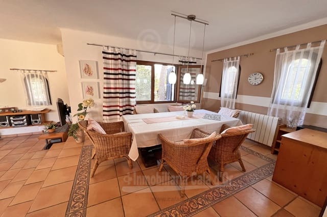 3 soveværelse Villa til salg i Cala d'Or, Santanyí med swimmingpool - € 1.200.000 (Ref: 8428664)