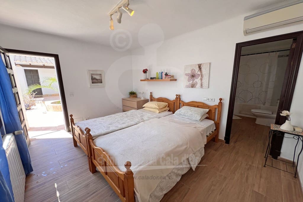 3 soveværelse Villa til salg i Cala d'Or med swimmingpool - € 1.200.000 (Ref: 8428664)