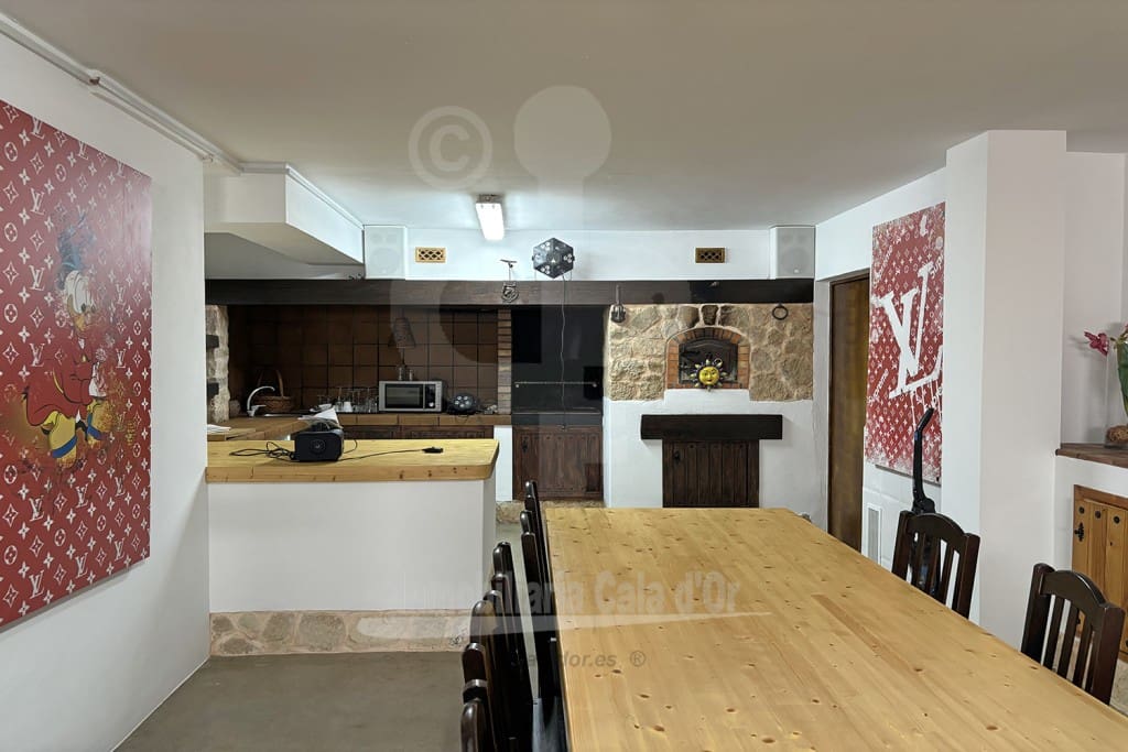 3 soverom Villa til salgs i Cala d'Or med svømmebasseng garasje - € 1 500 000 (Ref: 8475833)