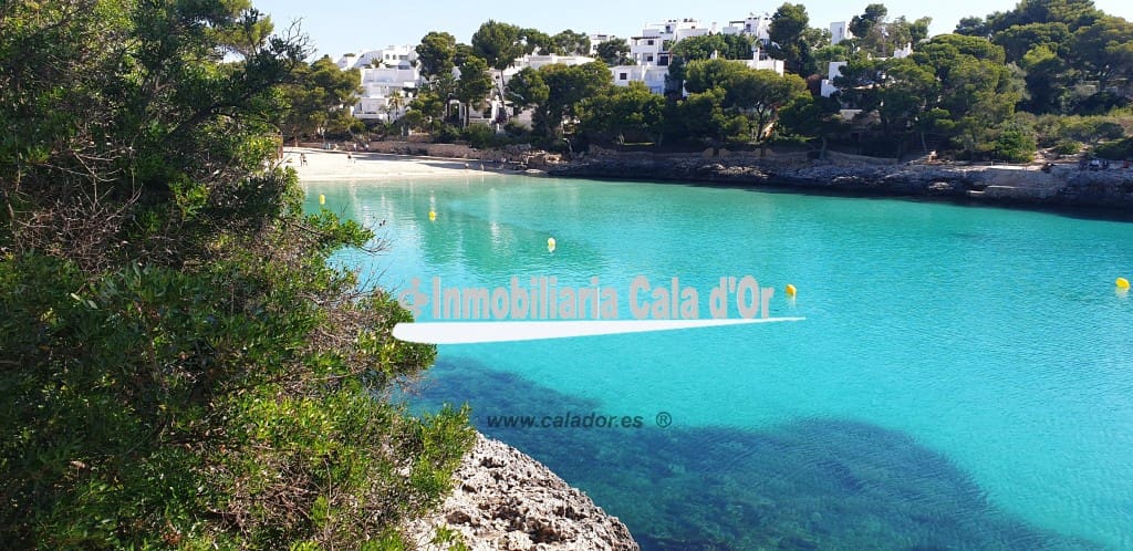 Grunde uden byggetilladelser til salg i Cala d'Or - € 750.000 (Ref: 8504107)