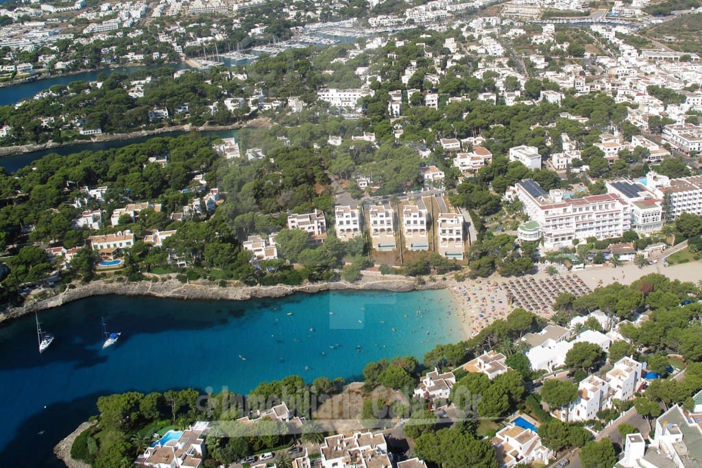 Grunde uden byggetilladelser til salg i Cala d'Or - € 750.000 (Ref: 8504107)