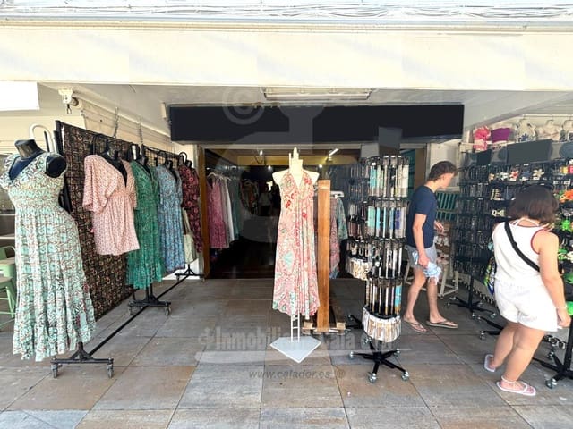 Erhverv til salg i Cala d'Or, Santanyí - € 490.000 (Ref: 8582047)